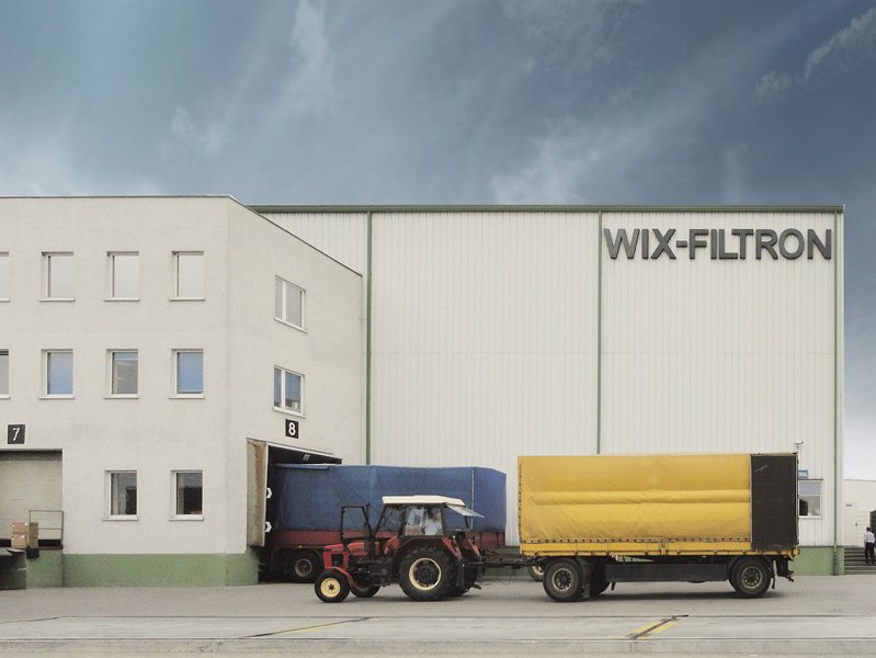 Jak kierownik utrzymania ruchu budynku fabryki WIX-FILTRON uniknął konsekwencji finansowych związanych z nieszczelnością dachu stalowego
